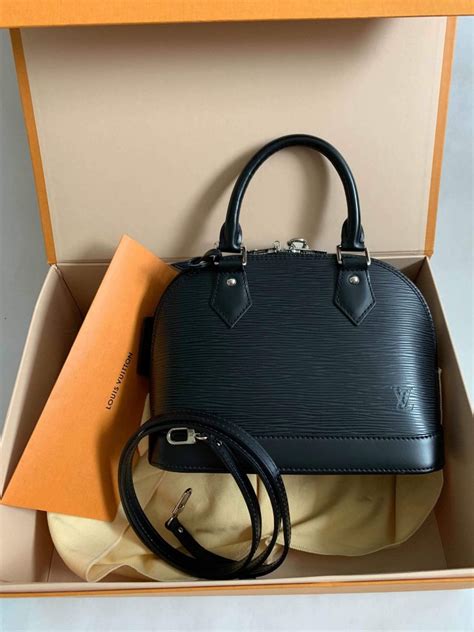 lv epi alma pm|louis vuitton alma price.